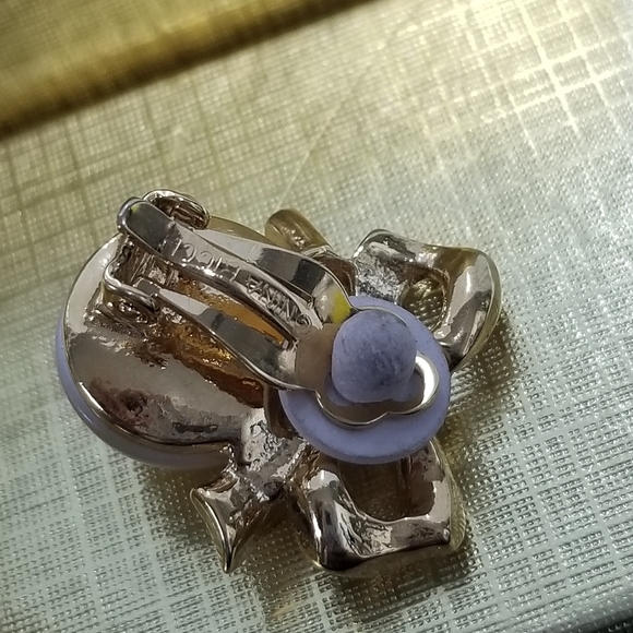 Vintage Nina Ricci  faux pearl clip on earrings - Picture 12 of 13